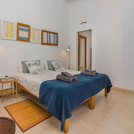 Feriehus Idyllic Country Getaway For 2 *